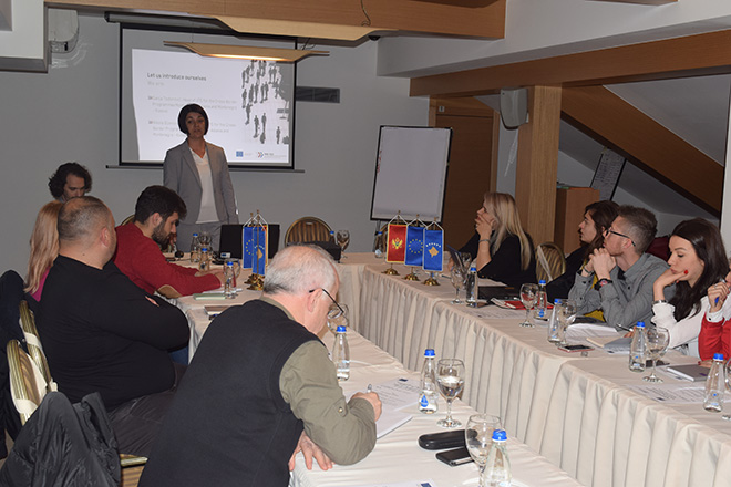 Trajnim mbi Ciklin e Manxhimit të Projekteve organizuar në kuadër të Programit Mal i Zi – Kosovë 2014-2020 mbajtur në Pejë